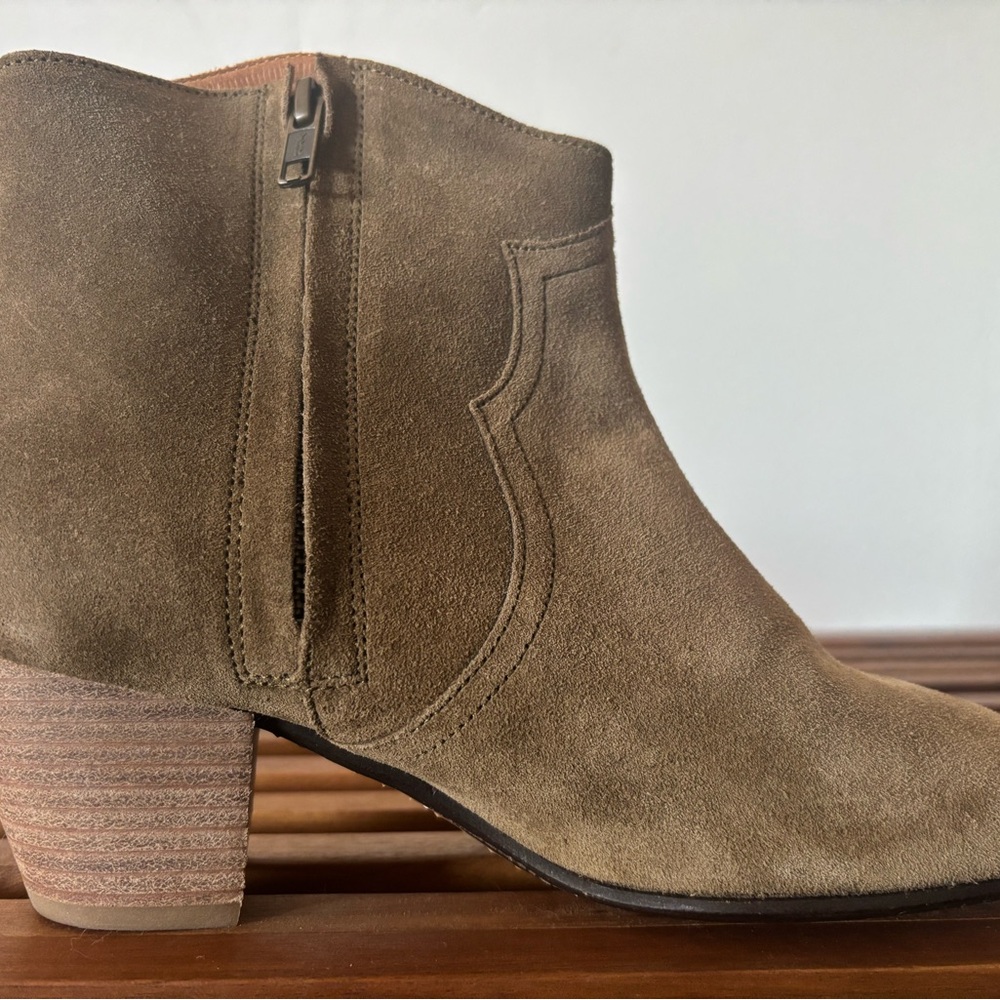 Isabel Marant suede booties with western vibe; soft brown/tan - Picture 7 of 12